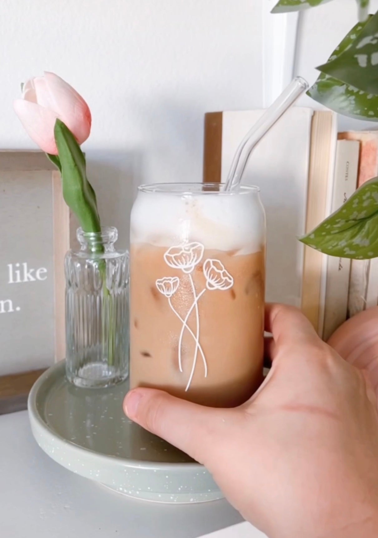 Wildflower Bouquet Trio, 16 oz Can Glass Tumbler, Iced Coffee Glass, Flower Glassware, Floral Design Cup